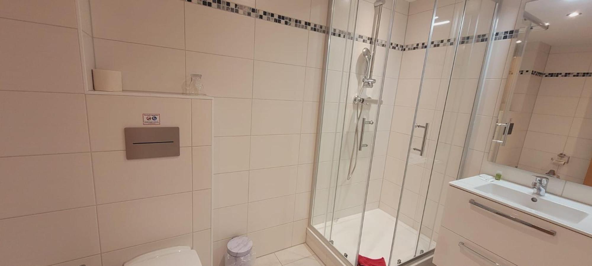 Gross Quassow Pension & Gasthof Storchennest מראה חיצוני תמונה